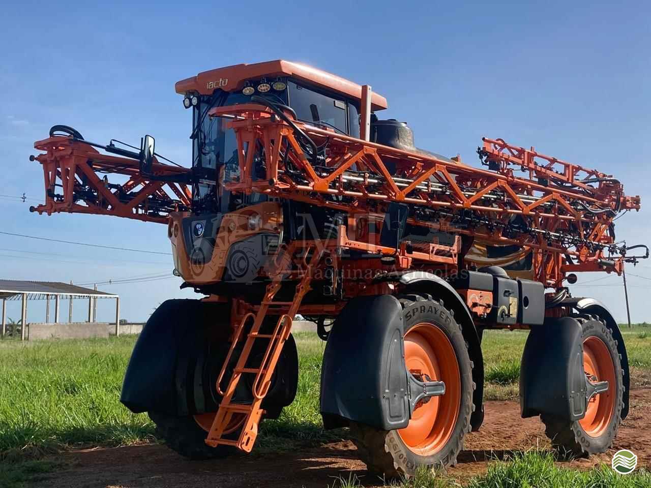 PULVERIZADOR JACTO UNIPORT 3030 Tração 4x4 MT Máquinas Agrícolas CAMPO VERDE MATO GROSSO MT